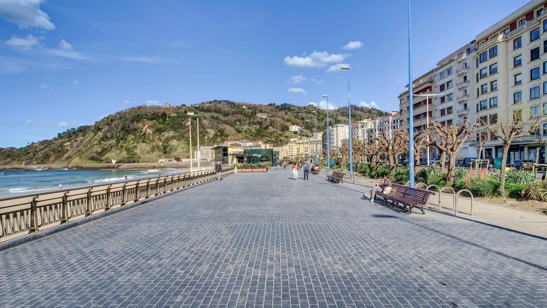 Gros Beach Heaven -Prime Location San Sebastian Spain