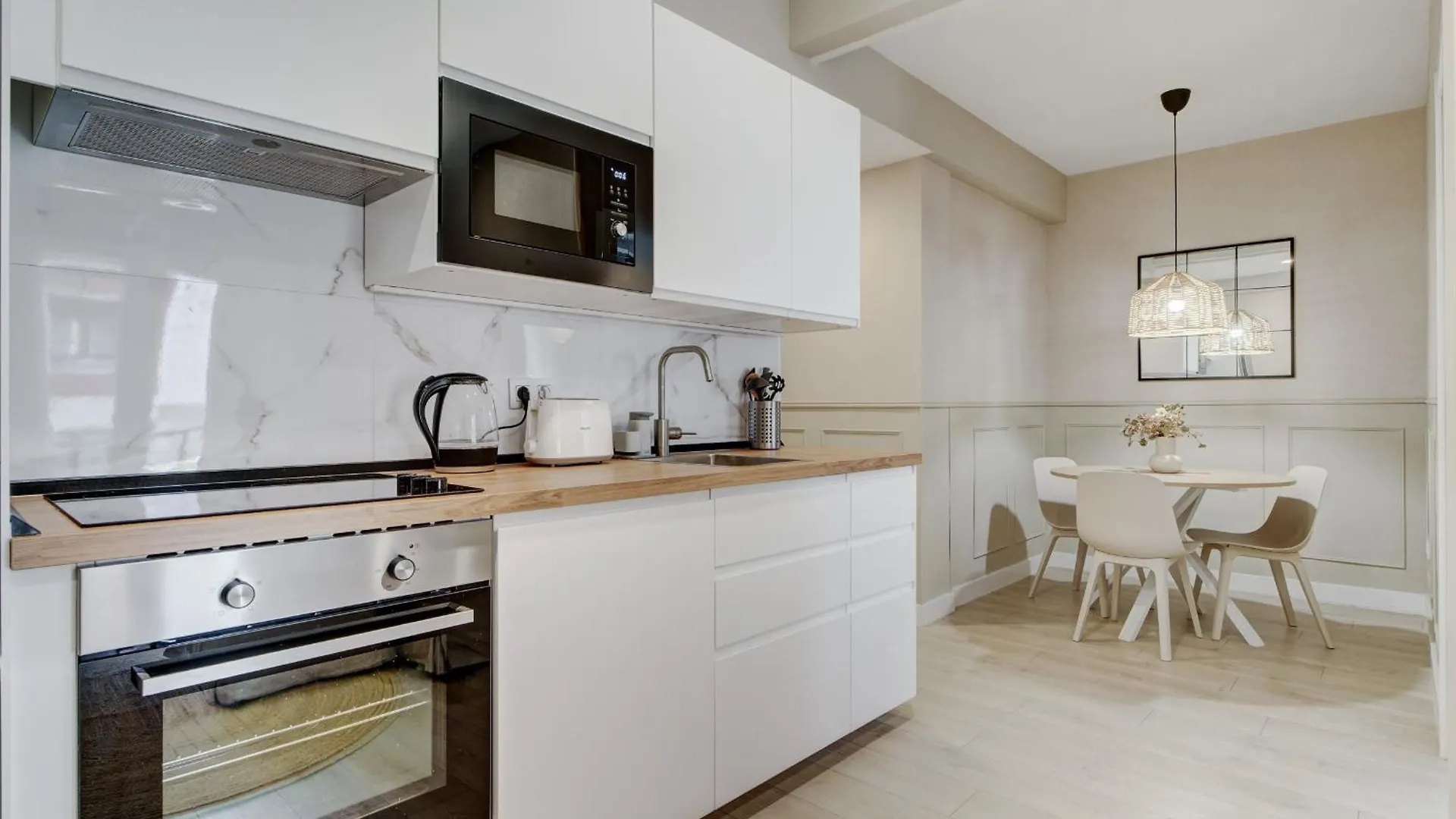Gros Beach Heaven -Prime Location San Sebastian 0*,  Spain