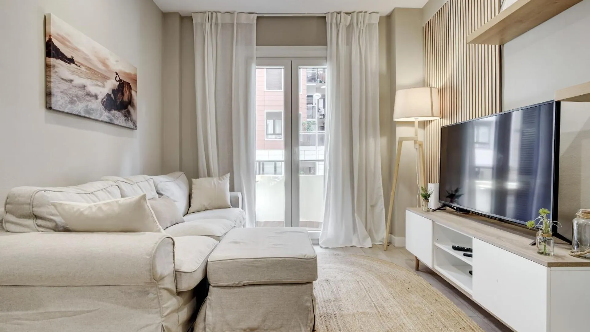 Apartment Gros Beach Heaven -Prime Location San Sebastian Spain